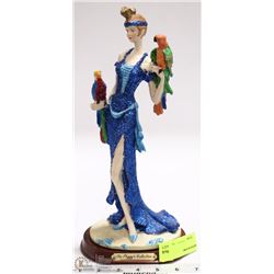 PEGGY COLLECTION ORNAMENT