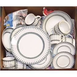 J AND G WHEATON ENGLISH DISH SET