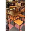 Image 1 : 38"X38"X30"H VINTAGE TABLE WITH 5 SIDECHAIRS