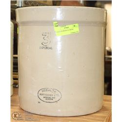 3 GALLON MEDALTA CROCK