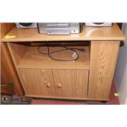 OAK TONE TV STAND 29" X 16" X24"H