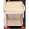 Image 1 : CASH REGISTER STATION 20X24X38.5"H