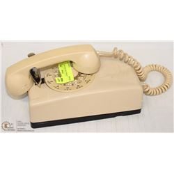 VINTAGE WALL MOUNT ROTARY PHONE