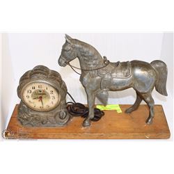 HORSE CLOCK