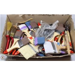 BOX OF PAINT BRUSHES