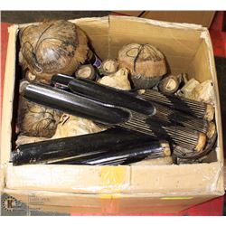 BOX OF WOOD & COCONUT WIND CHIMES