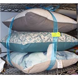 BUNDLE OF 3 HOMETRENDS THROW DESIGNER CUSHIONS