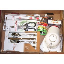 LARGE FLAT OF NEW KITCHENWARE,4PC KITCHEN AID