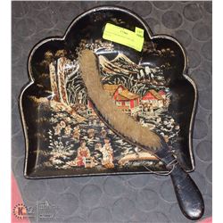 ASIAN DESIGN DUST PAN AND BRUSH