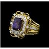 Image 2 : 14KT Two Tone Gold 4.87ct Purple Sapphire and Diamond Ring