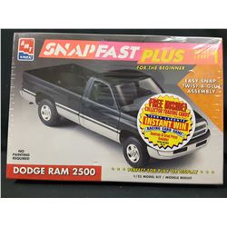 AMT/ERTL 1994 Dodge Ram 2500 1/25 scale Snapfast Plus kit (UNBUILT IN BOX)