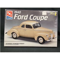 AMT/ERTL 1940 Ford Coupe 1/25 Kit (UNBUILT IN BOX)