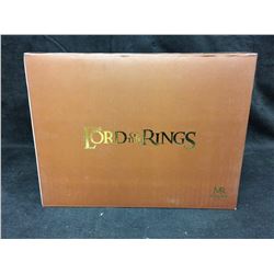 LORD OF THE RINGS MASTER REPLICAS ONE RING OF SAURON (RARE) W/ Box