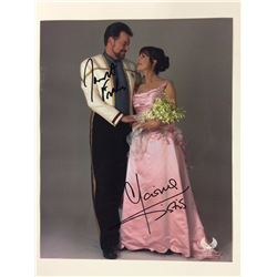 DUAL SIGNED JONATHAN FRAKES & MARINA SIRTIS 8 X 10 W COA