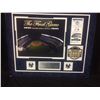 Image 1 : MATTED YANKEE STADIUM LAST GAME PHOTO WITT PATCH & TICKET