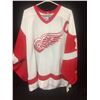 Image 2 : AUTHENTIC V YZERMAN DETROIT RED WINGS JERSEY NEW