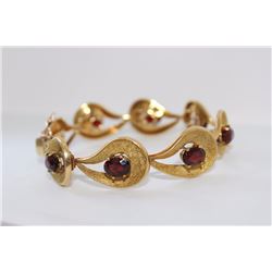 18KT Yellow Gold Garnet Bracelet