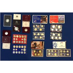 United States Lot of Sets and Singles. SEE PICTURES.