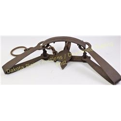 Original Newhouse No. 5 bear trap with Kenwood pan, chain and swivel show good, NO repairs.  Est. 60
