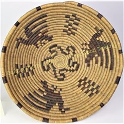 Large pictorial Papago basketry tray 17" diameter showing good overall, two light areas of loss at r