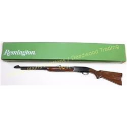 Remington 552 BDL Deluxes .22 cal. SN 1923085 semi auto rifle, new in the box.  Est. 250-400