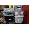 Image 1 : LOT OF STORAGE TOTES AND LIDS