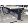 Image 2 : LRGE ROLLING DESK