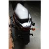 Image 3 : BLACK ELECTRIC SCOOTER WITH CHARGER KEYS AND HELMET