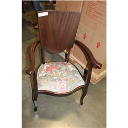 VINTAGE MAHOGANY PARLOR CHAIR
