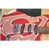 Image 2 : SIX FLAGS SUPER GIRL ELECTRIC GUITAR