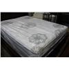 Image 1 : NEW QUEENSIZE MATTRESS AND BOX SPRING