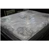 Image 2 : NEW QUEENSIZE MATTRESS AND BOX SPRING