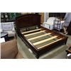 Image 1 : MODERN QUEENSIZE BED FRAME