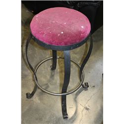 METAL STOOL