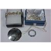 Image 1 : UNUSUAL HORSE MOTIF BRACELET AND SILVER TONE JEWELLRY