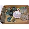 Image 1 : TRAY OF COLLECTIBLE CRYSTAL STONEWARE CHINA ETC