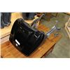 Image 2 : THREE PIECE SET BMW HARD BAGS WITH MOUNTS