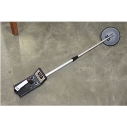 METAL DETECTOR