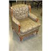 Image 1 : VINTAGE WINGBACK CHAIR