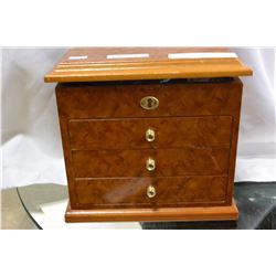 BIRD EYE MAPLE JEWELLRY BOX