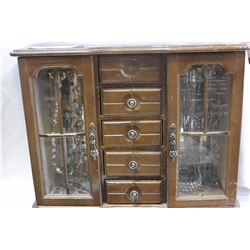MINIATURE DISPLAY CASE WITH JEWELLRY