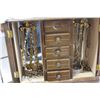 Image 2 : MINIATURE DISPLAY CASE WITH JEWELLRY