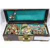 Image 2 : STONE INLAID EASTERN JEWELLRY BOX WITH CONTENTS
