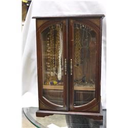 JEWELLRY DISPLAY CASE WITH CONTENTS