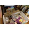 Image 2 : SHELF LOT OF DECORATIVE WOOD FISH AND VINTAGE GAMES AND JEWELLRY