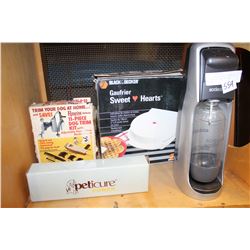 SODA STREAM DRINK CARBONATOR AND WAFFLE IRON AND DOG TRIMMERS