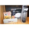 Image 1 : SODA STREAM DRINK CARBONATOR AND WAFFLE IRON AND DOG TRIMMERS