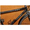 Image 2 : BLACK TREK ROAD BIKE