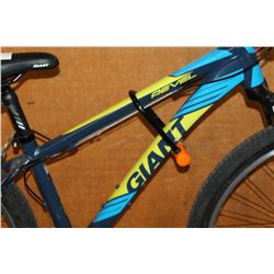 BLUE YELLOW GIANT MOUNTAIN BIKE