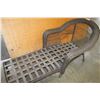 Image 2 : RATTAN CHAISE LOUNGE